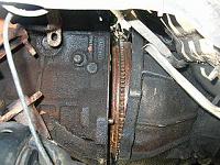 Gap between engine and transmission-dscn0056.jpg