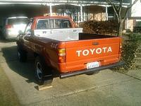 85 22r getting ready to lift-back.jpg