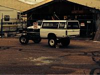 V8-image-4011653338.jpg