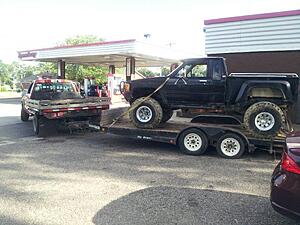 mystery step side need fender flares-84sutrd.jpg