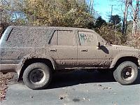 took the yota wheeling for the first time today-muddy.jpg