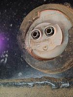 Can someone identify the name of this lightconnector?-image-243447080.jpg