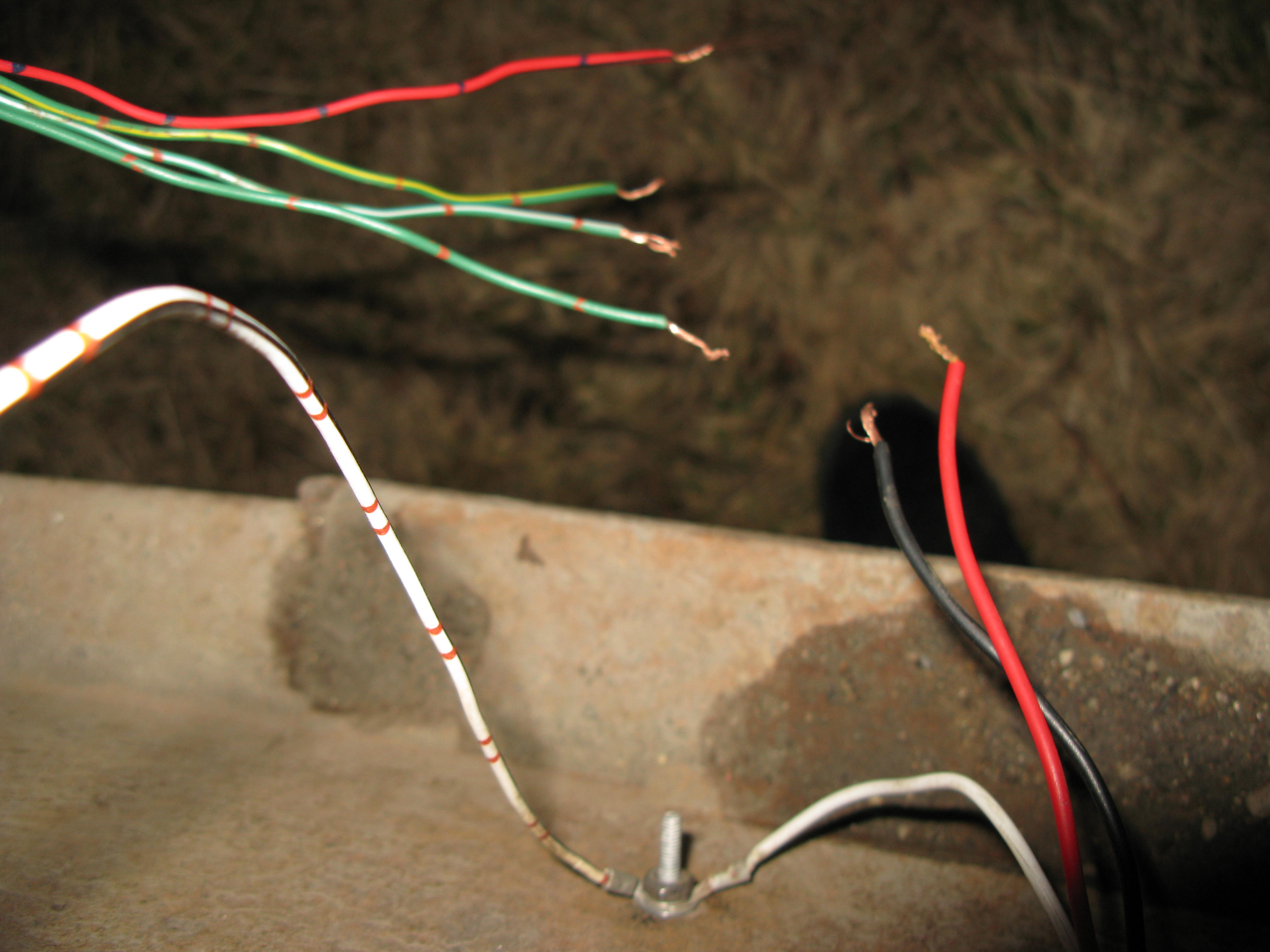 "NEED HELP" flatbed light wiring - YotaTech Forums