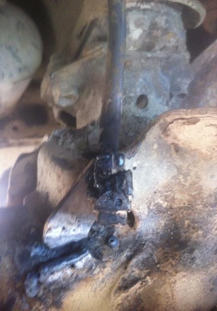 Name:  Solid_Axle_Swap_27_zps1406ab34.jpg
Views: 186
Size:  114.8 KB