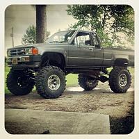 Rear shock mount questions-1006189_10201269968253245_893000389_n.jpg