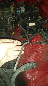 Evap hose not hooked up. Can't find where it goes.-e4a66ic.jpg