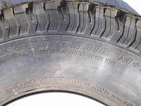 255/85-16 Cooper Discoverer S/T-255-85-16-003a.jpg