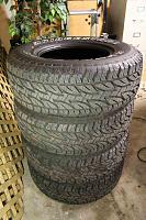 4 Bridgestone Dueler A/T Revo 265/70R16 tires - 5 obo-img_4787_2.jpg