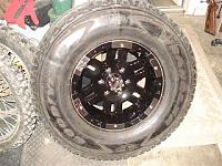 305-75-16 Goodyear Silent Armor Wranglers on 16x10" MotoMetals-dsc00645sm.jpg