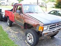 87 extra cab 22re part out-87toy4.jpg