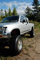 FS: 1992 Toyota 4x4 ext cab lift wheels tires rollbar new paint!-dsc_0033.jpg