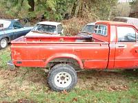 selling '83 4x4 bed-dsc00100.jpg