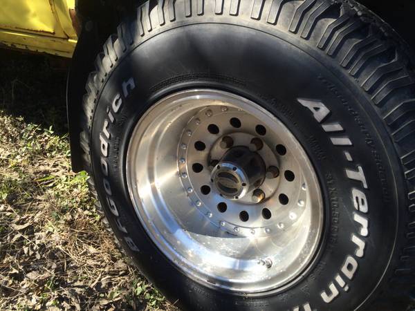 Name:  yellow.rims_zpsl0kmddjo.jpg
Views: 66
Size:  51.2 KB