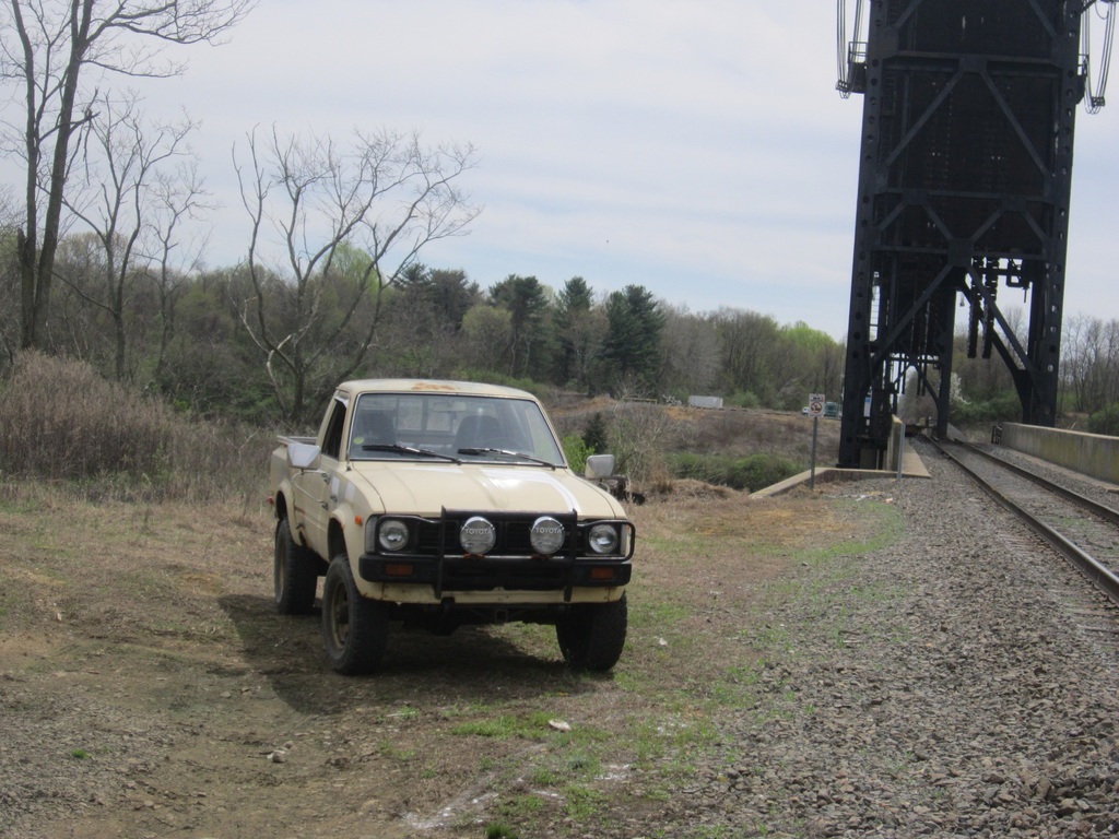 Name: 1981%20Toyota%20001_zps98w2trgr.jpg
Views: 186
Size: 292.5 KB