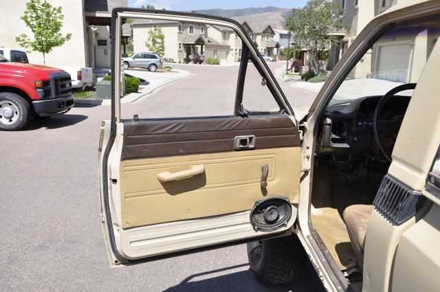 Name:  1982ToyotaPickupInitialPhotoShoot_May202012_0877.jpg
Views: 3379
Size:  66.8 KB