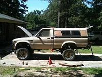 mgb2's 1981 Pickup Build-Up Thread-81-yota-lift.jpg