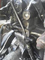 midtnyota's 1981 longbed project-oil-leak-2.jpg