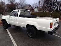 1984 Toyota Pickup 1/2 Ton Deluxe - Regular Cab Long Bed 4WD-02.jpg