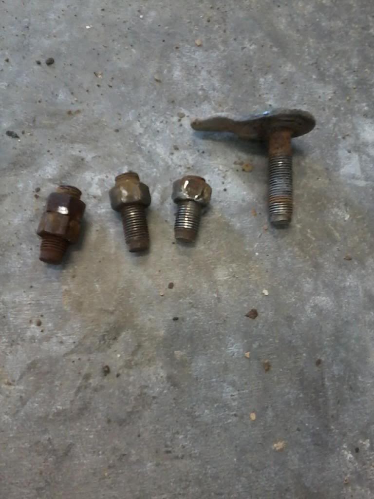 Name:  brokenbedbolts_zps95ebd799.jpg
Views: 270
Size:  70.6 KB