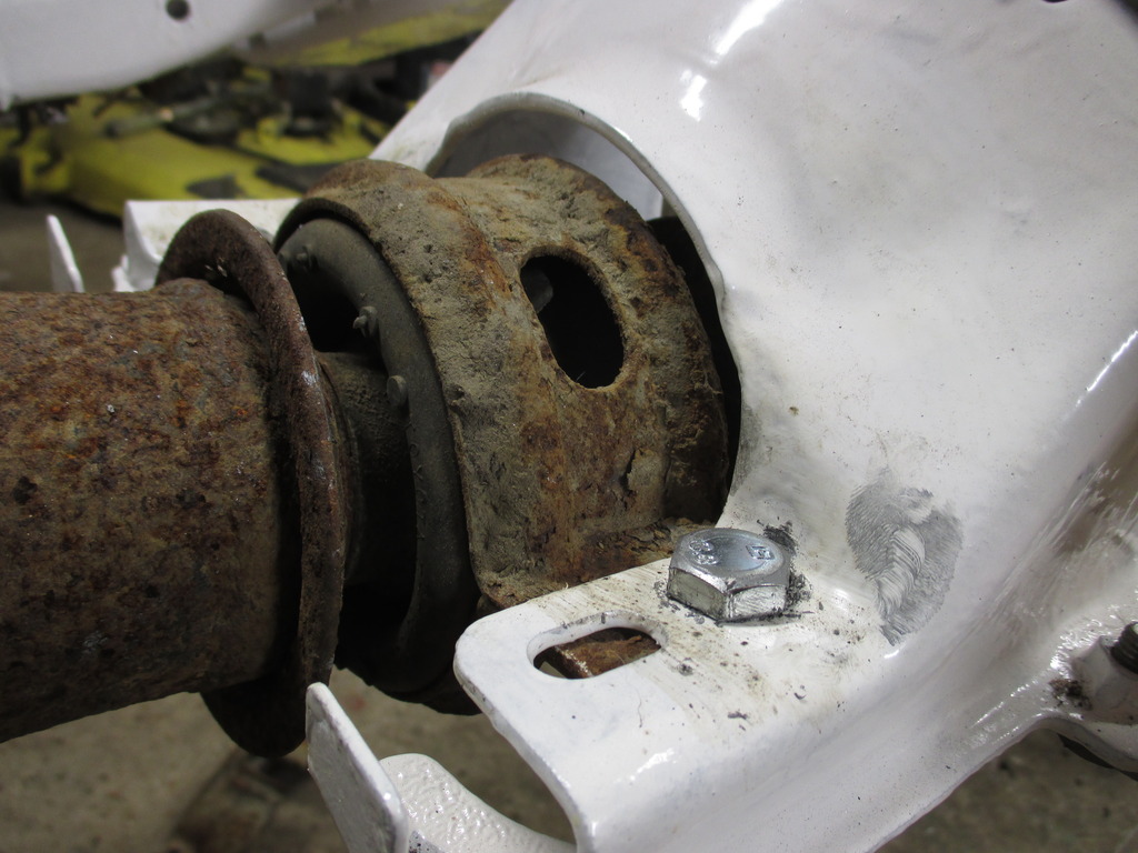 Name:  DriveShaft_Back_zpsgh5s4xmz.jpg
Views: 538
Size:  200.8 KB