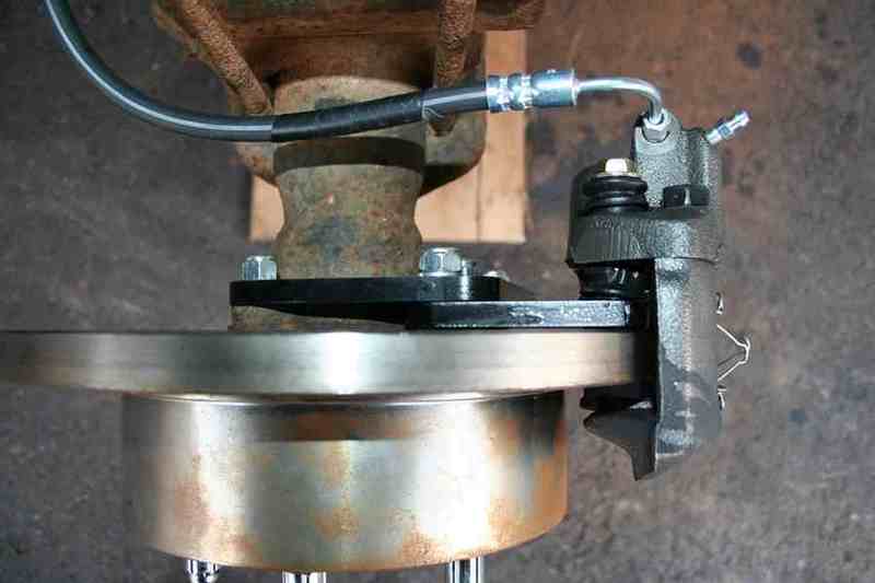 Name:  rear_brakes_03_zpstbzpdrbz.jpg
Views: 205
Size:  21.7 KB