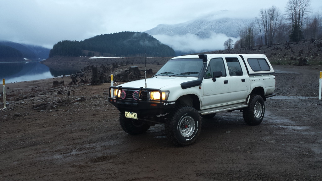 Name:  hilux2015.jpg
Views: 231
Size:  199.7 KB