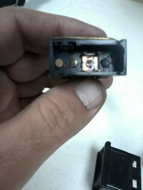 Name:  Dirtyconnector.jpg
Views: 104
Size:  19.2 KB