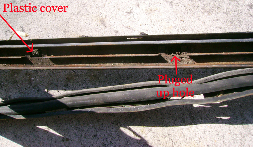 Name:  LowersealSliding1a_zpsf6a955d3.jpg
Views: 84
Size:  181.7 KB