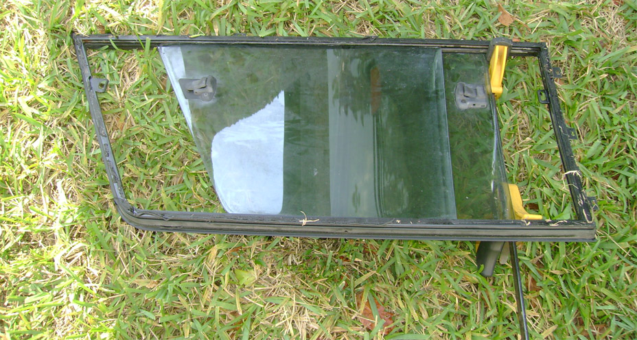 Name:  Topperwinremove2_zps5d8bd8e7.jpg
Views: 129
Size:  260.8 KB