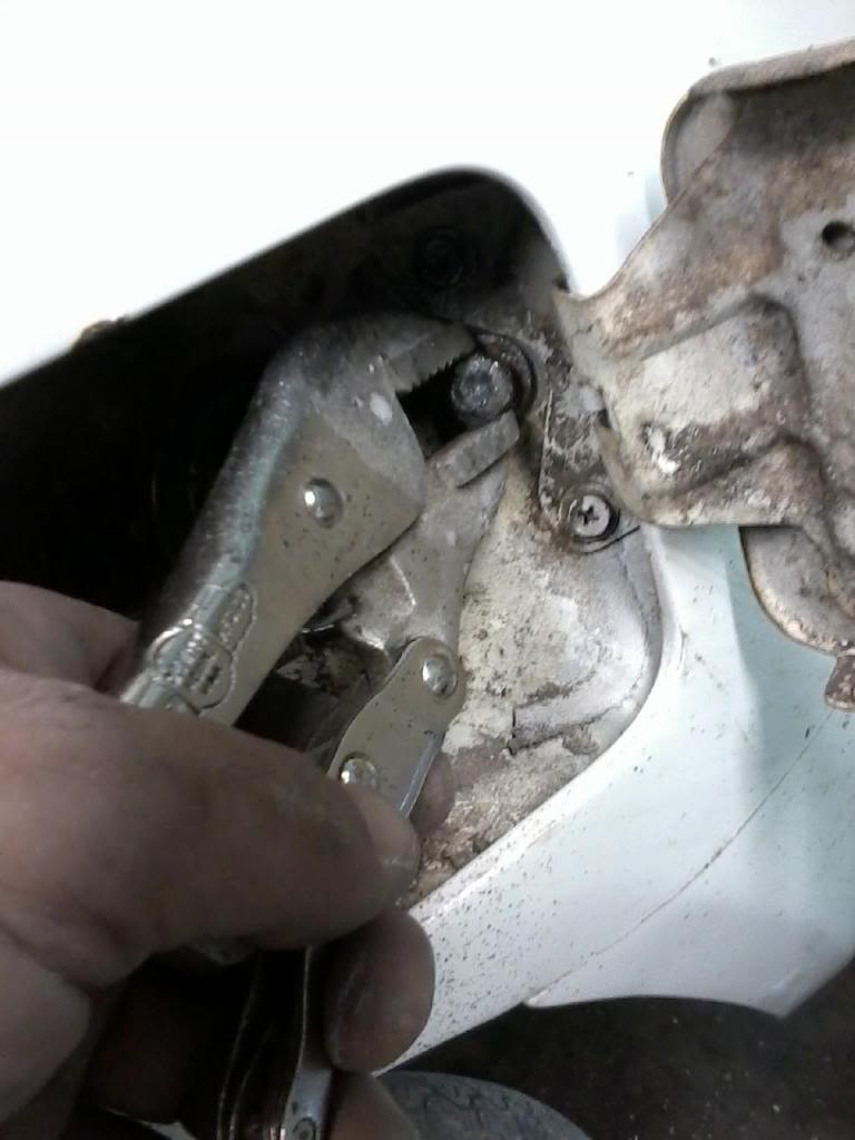 Name:  fueltank10_zps5cef8ff4.jpg
Views: 112
Size:  57.6 KB