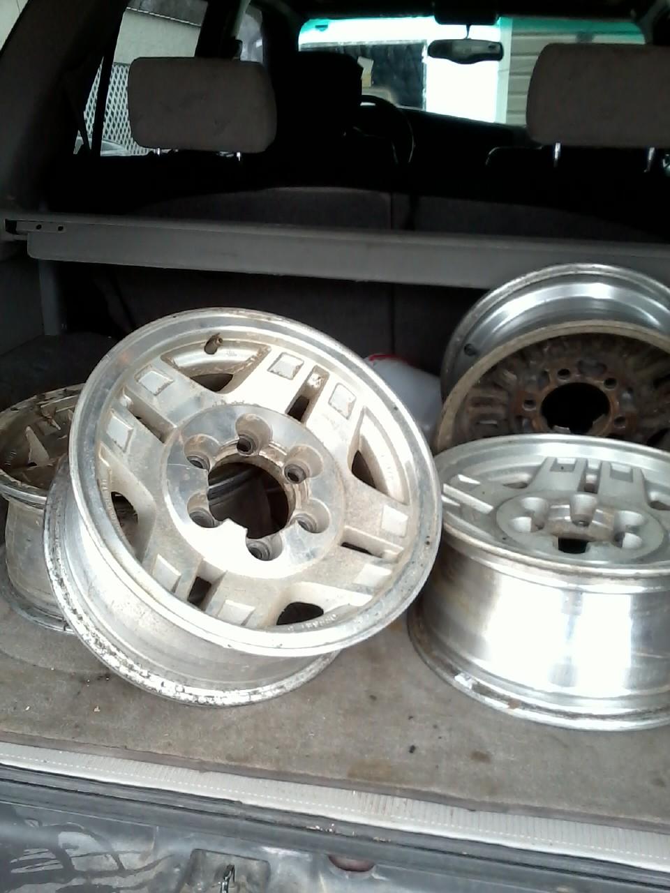 Name:  Rims1_zps89ece9b1.jpg
Views: 51
Size:  120.4 KB