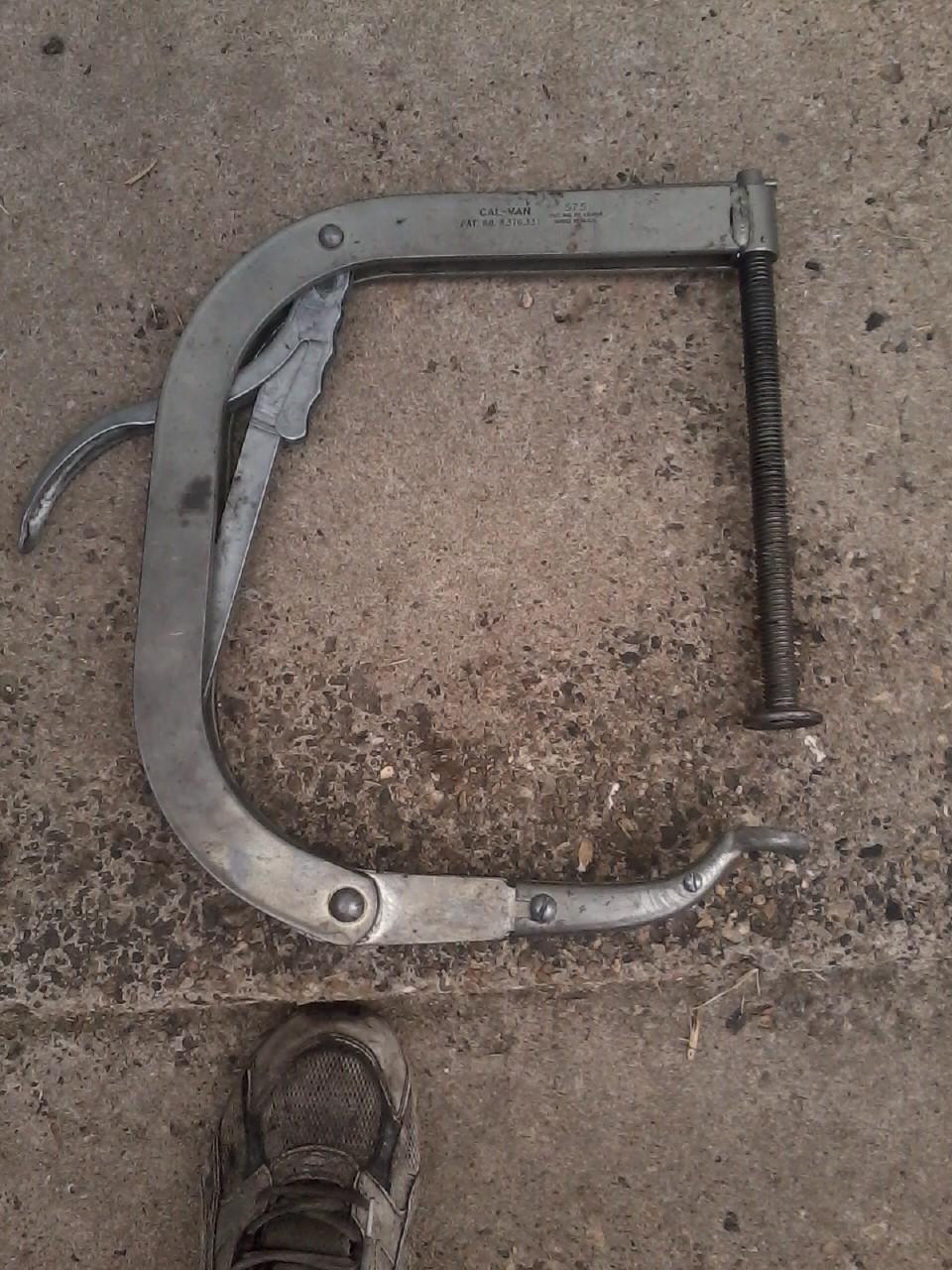 Name:  valvecompressortool.jpg
Views: 115
Size:  193.7 KB