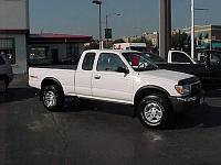 Anything to watch for on a '99 Taco?-white-tacoma-4x4.jpg