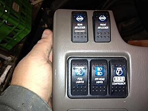 99 4runner Limited Aux Fuse Block install-bcdy82d.jpg