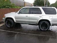 New wheels form Wheelers Off-Road-4-runner-002.jpg