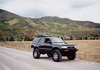 Finally got some pics of the 35's-4runner-35s..jpg