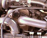 pcv valve: 2000 tacoma 2.7L-121304a.jpg