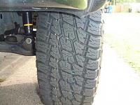 finally got my lift tires and sliders on-2007_1028foldernew0011.jpg