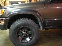 Front studs shorter than back studs on 04 taco-img_0011-1.jpg