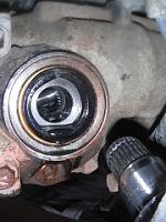 Front Differential Oil Seal Stuck-9730340_e3911c5977_m.jpg
