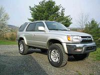 Lift is on, new wheels/tires (painted black), something is not right...(pics)-652d1051636205-new-forum-just-lifted-my-02-100_0088.jpg