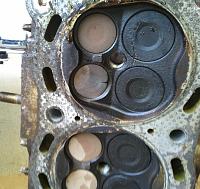 Compression shot in 1 cylinder - Burned Valve? HELP-2012-12-26-16.42.33.jpg