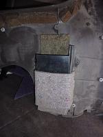 mystery compartment in rear cargo area-p1010781.jpg