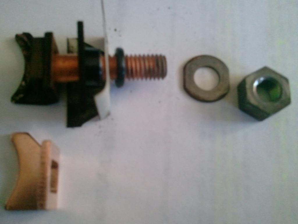 Name:  15contactsbatteryside_zpsaf4cd4d3.jpg
Views: 285
Size:  40.2 KB