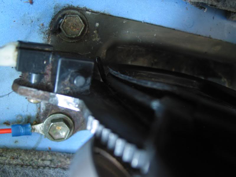 Name:  ParkingBrake022_zpsfe7f5969.jpg
Views: 1659
Size:  39.5 KB
