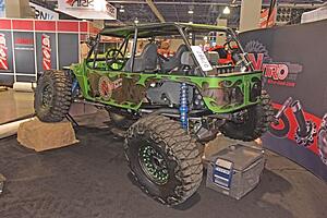 Visit Nitro Gear at SEMA-r3b0wshl.jpg