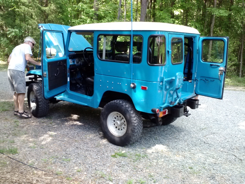 Name:  FJ40_3_zps5ab52c39.jpg
Views: 286
Size:  445.5 KB