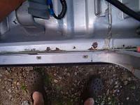 keeping rust under control on a 1985 HJ60-cruiser-clean-004.jpg