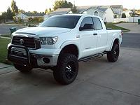 The New 2007 Tundra-one.jpg