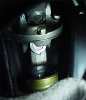 Steering wheel vibration after bodylift?-steeringshaft2.jpg